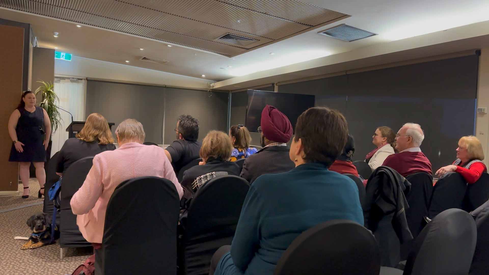 fiona demark keynote speaker for corporate and government organisations speaking in front of audience